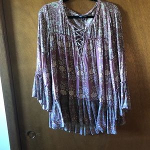 Flowy, Floral American Eagle Long Sleeve Top